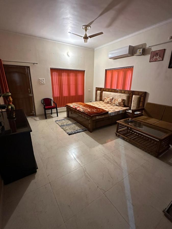 Kaashi Flora Villa Benares Buitenkant foto