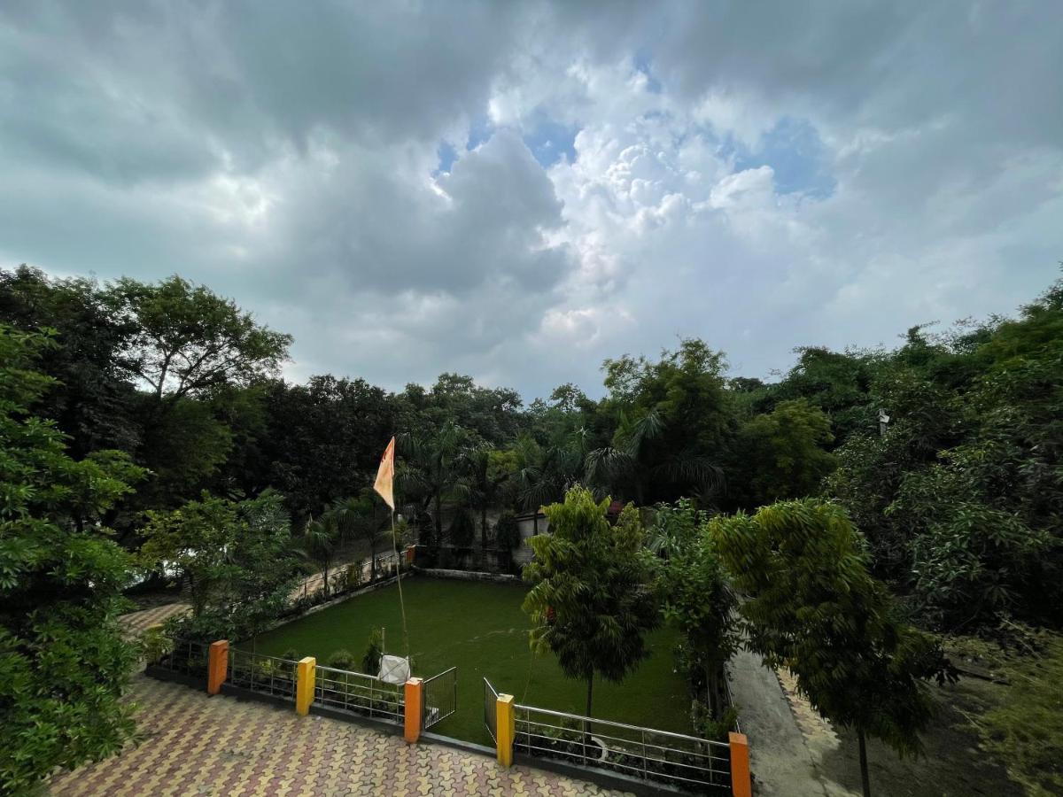 Kaashi Flora Villa Benares Buitenkant foto